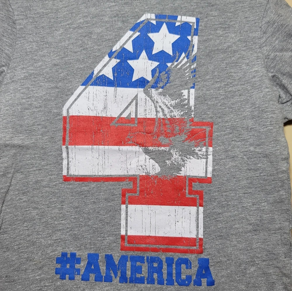 Gray Kids T-Shirt with American Flag Design